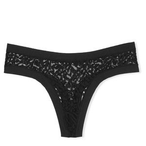 VICTORIA’S  SECRET No-Show String Thong Panty Size M Black NEW